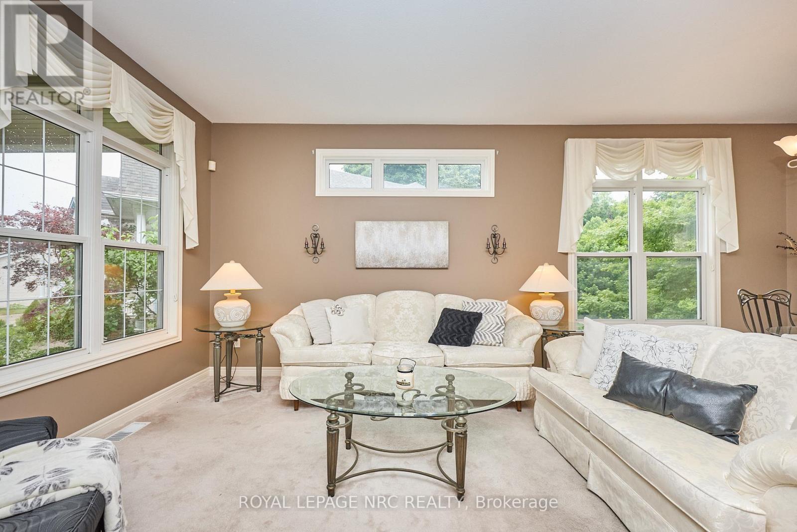 












3393 STANTON COURT

,
Lincoln (Lincoln-Jordan/Vineland),




Ontario
L0R2E0

