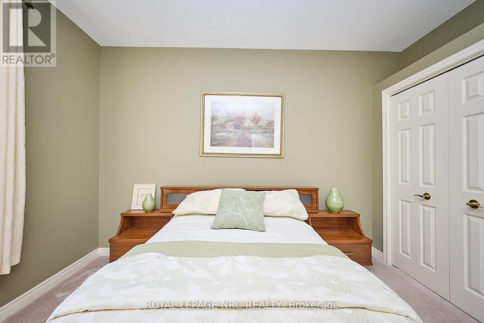 












3393 STANTON COURT

,
Lincoln (Lincoln-Jordan/Vineland),




Ontario
L0R2E0

