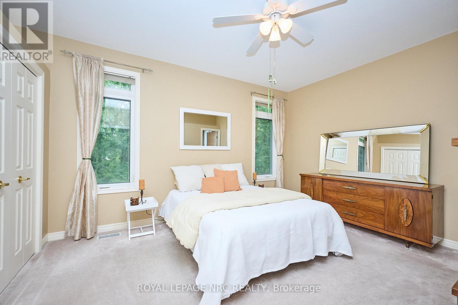 












3393 STANTON COURT

,
Lincoln (Lincoln-Jordan/Vineland),




Ontario
L0R2E0

