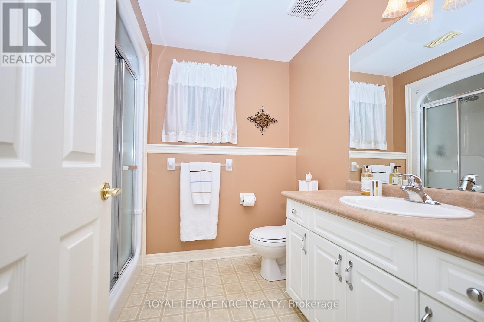 












3393 STANTON COURT

,
Lincoln (Lincoln-Jordan/Vineland),




Ontario
L0R2E0

