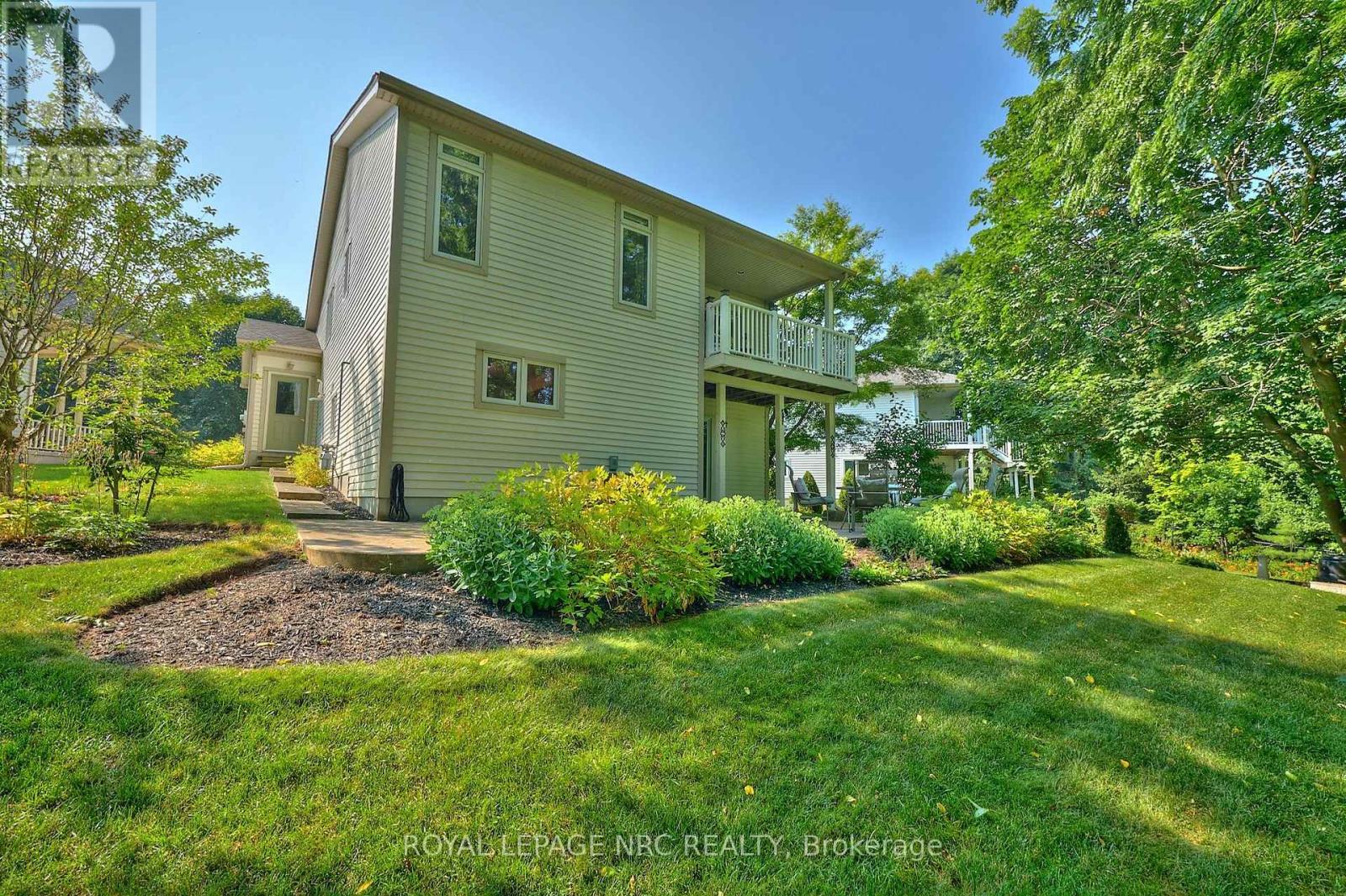 












3393 STANTON COURT

,
Lincoln (Lincoln-Jordan/Vineland),




Ontario
L0R2E0

