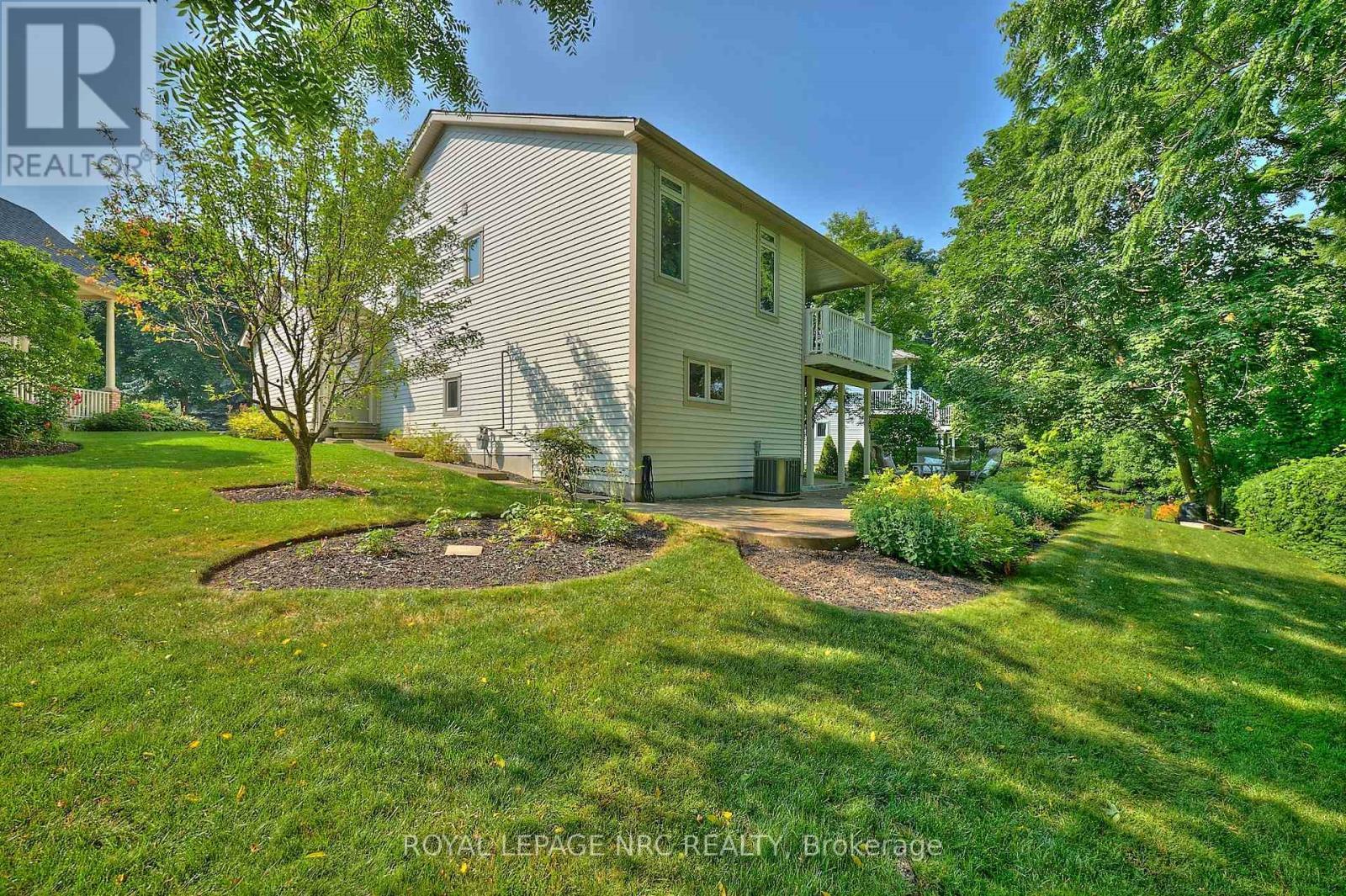 












3393 STANTON COURT

,
Lincoln (Lincoln-Jordan/Vineland),




Ontario
L0R2E0

