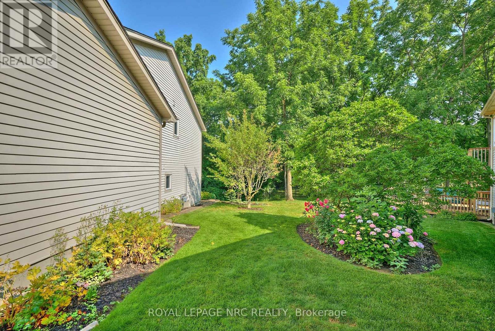 












3393 STANTON COURT

,
Lincoln (Lincoln-Jordan/Vineland),




Ontario
L0R2E0

