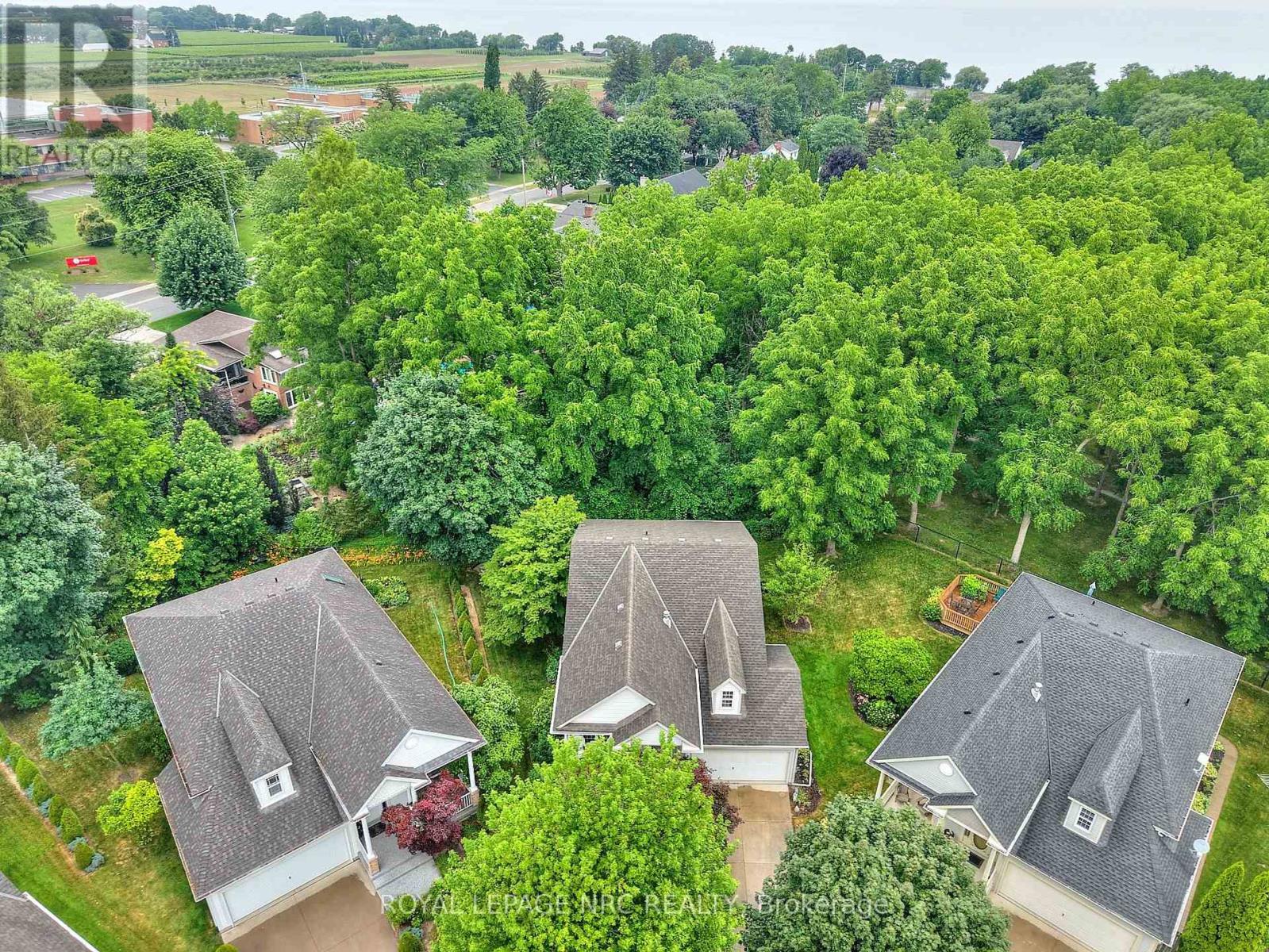 












3393 STANTON COURT

,
Lincoln (Lincoln-Jordan/Vineland),




Ontario
L0R2E0

