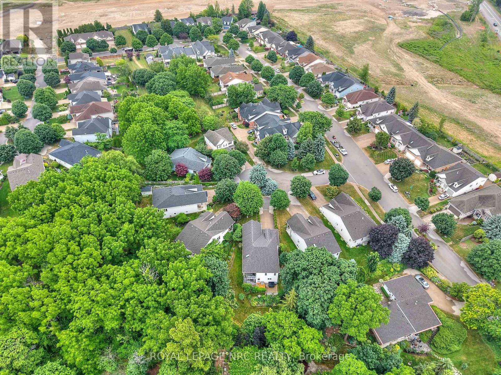 












3393 STANTON COURT

,
Lincoln (Lincoln-Jordan/Vineland),




Ontario
L0R2E0

