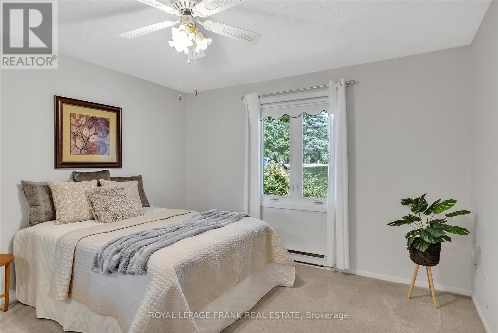 












8 - 645 WHITAKER STREET

,
Peterborough East (North),




Ontario
K9H7L5

