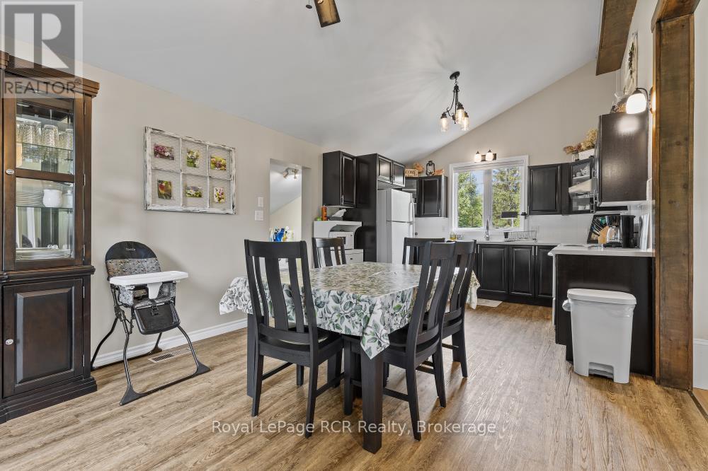 












45001 LAKELET ROAD

,
Howick,




Ontario
N0G1M0

