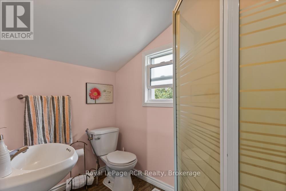 












45001 LAKELET ROAD

,
Howick,




Ontario
N0G1M0

