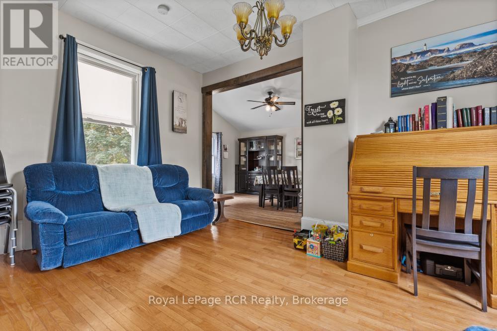 












45001 LAKELET ROAD

,
Howick,




Ontario
N0G1M0

