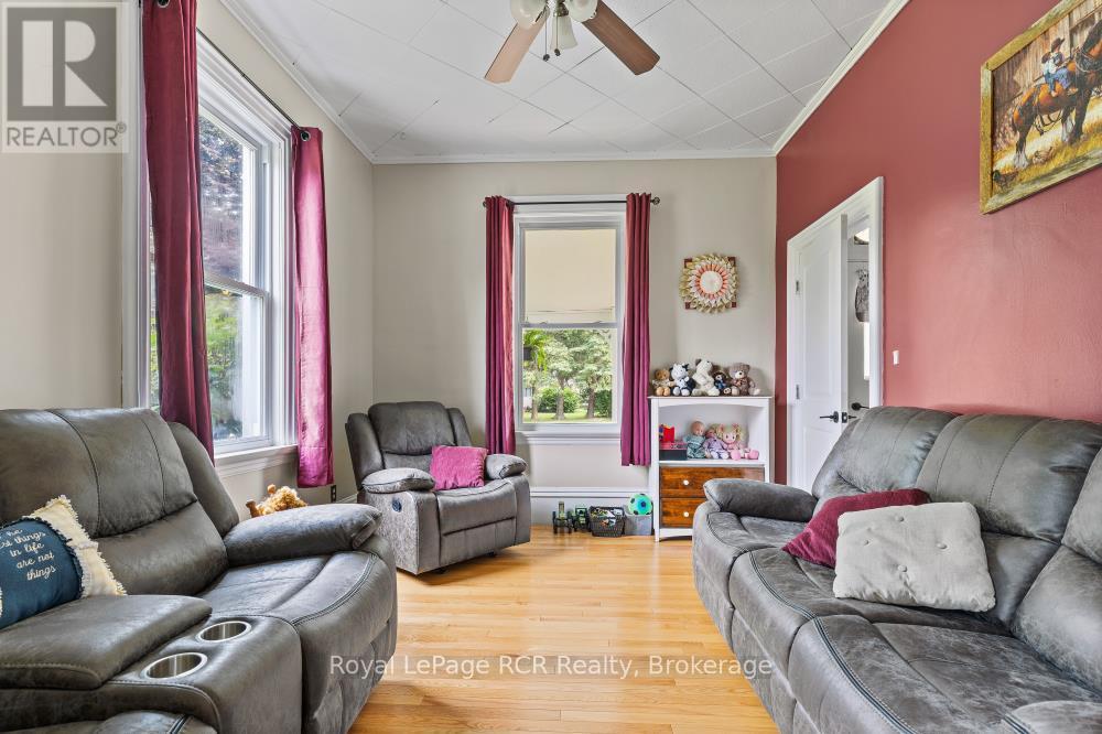 












45001 LAKELET ROAD

,
Howick,




Ontario
N0G1M0

