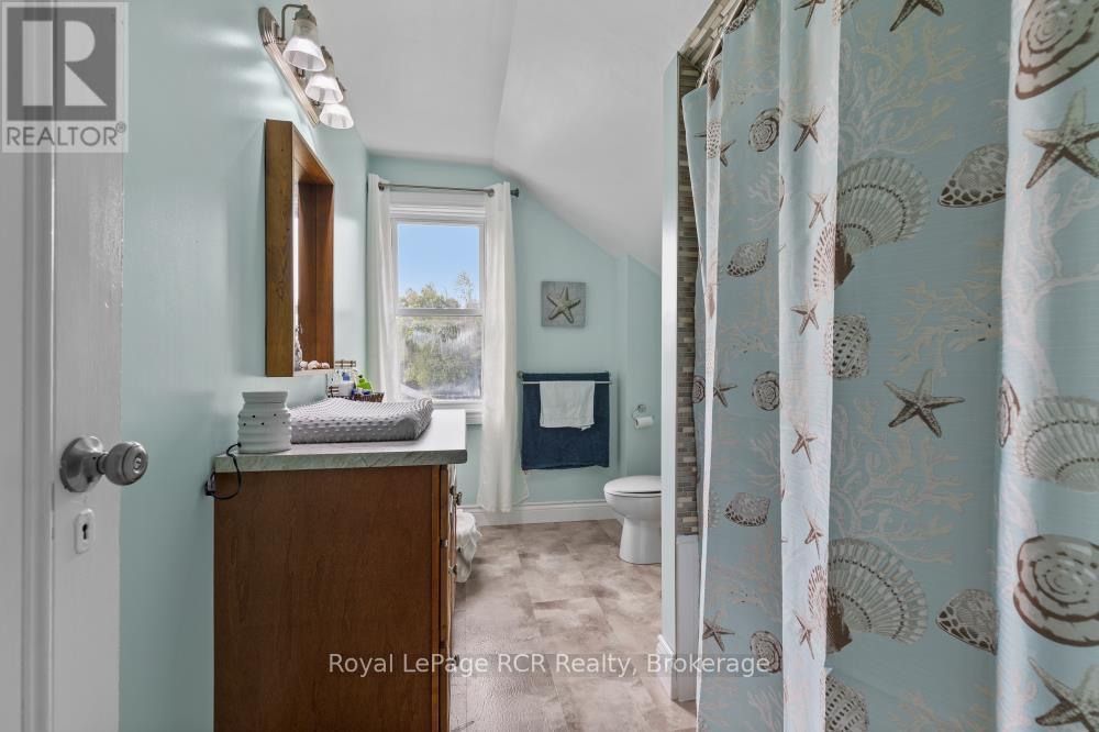 












45001 LAKELET ROAD

,
Howick,




Ontario
N0G1M0

