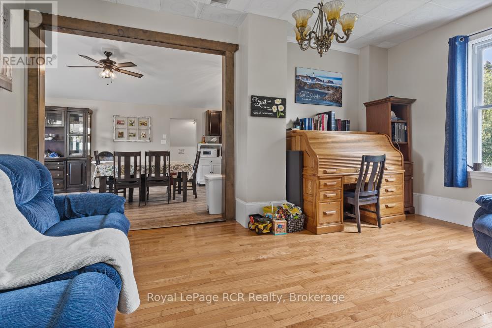 












45001 LAKELET ROAD

,
Howick,




Ontario
N0G1M0

