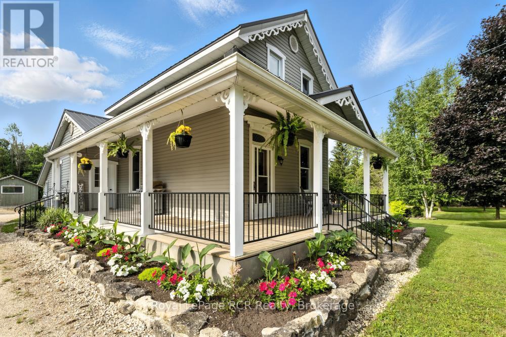 












45001 LAKELET ROAD

,
Howick,




Ontario
N0G1M0

