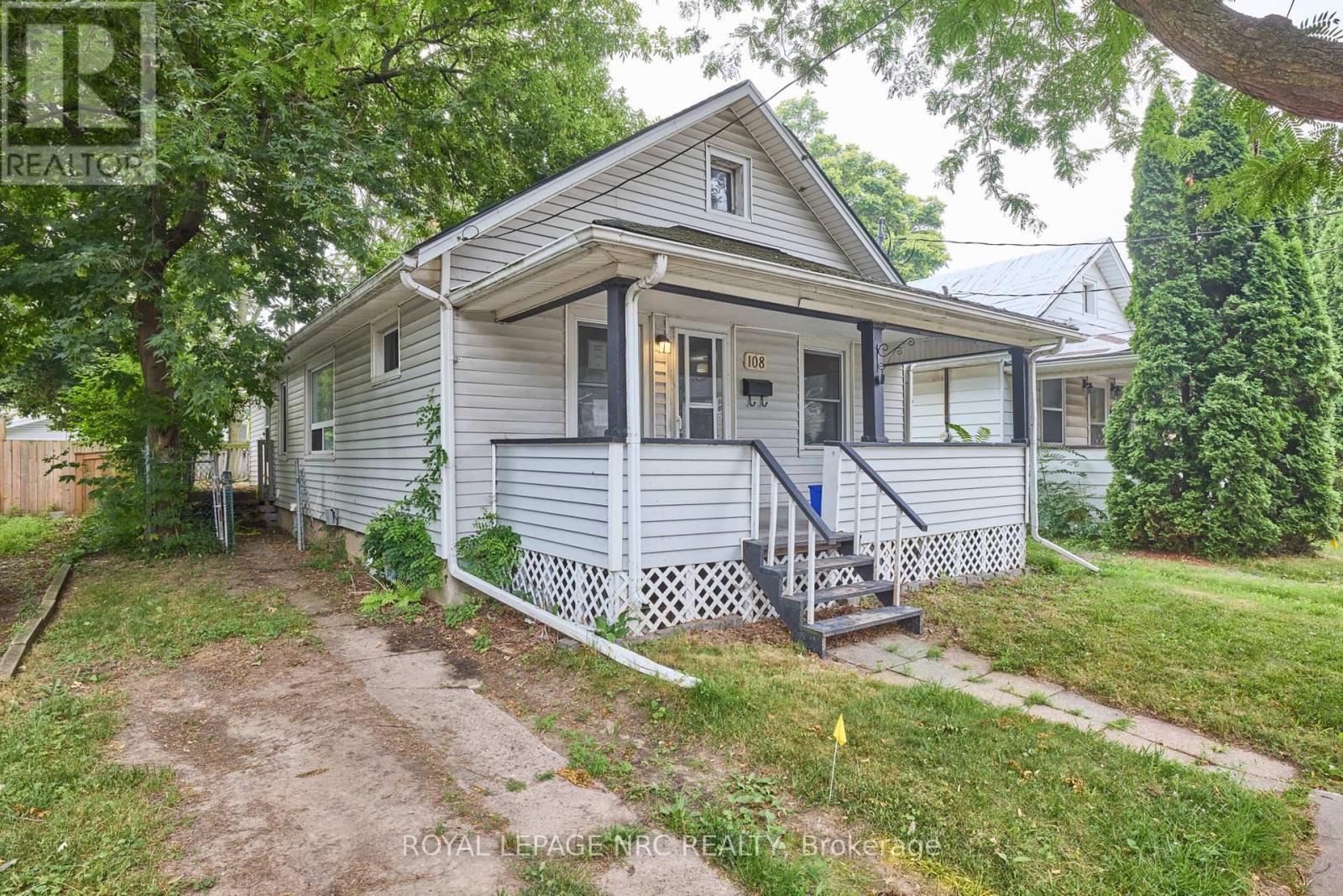 












108 CARLTON STREET

,
St. Catharines (Haig),




Ontario
L2R1R3

