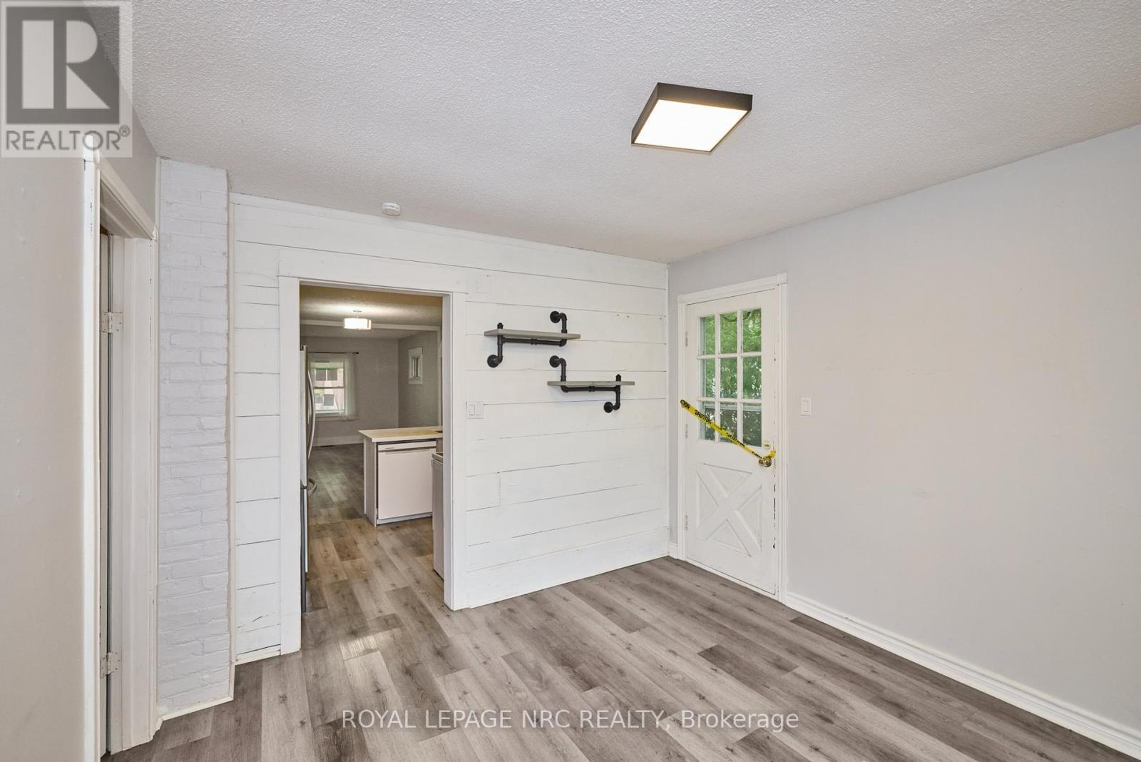 












108 CARLTON STREET

,
St. Catharines (Haig),




Ontario
L2R1R3

