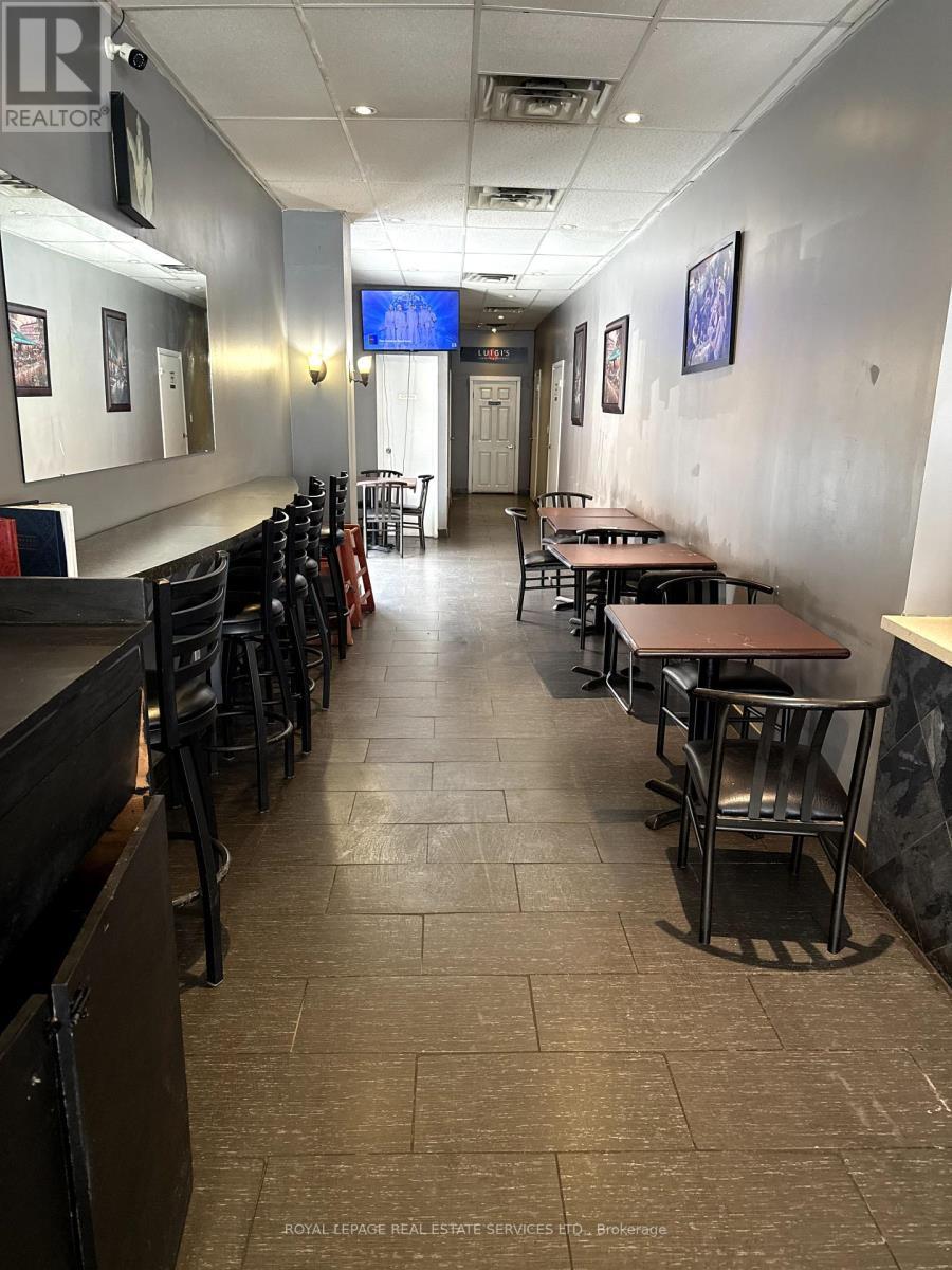 












17 COMMERCIAL STREET

,
Milton,




Ontario
L9T2H6

