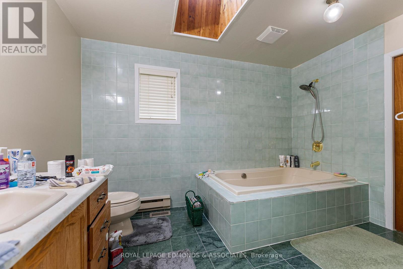 












508 O'BRIEN STREET

,
Pembroke,




Ontario
K8A8E7

