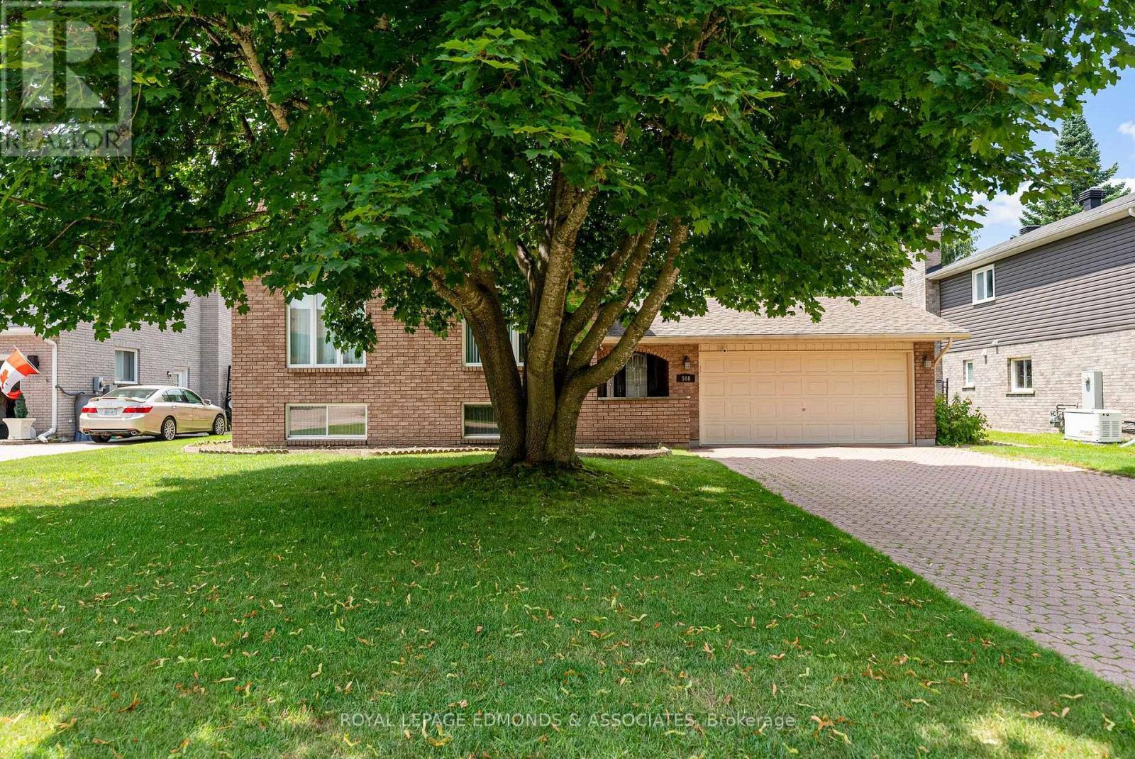 












508 O'BRIEN STREET

,
Pembroke,




Ontario
K8A8E7

