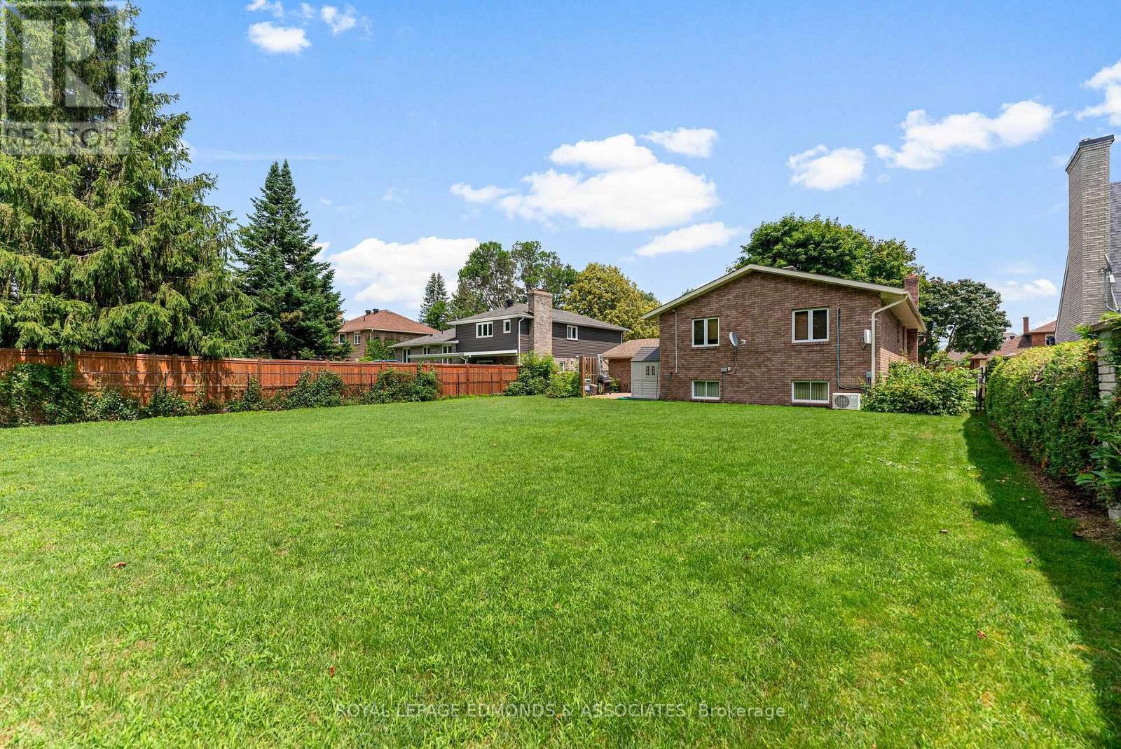 












508 O'BRIEN STREET

,
Pembroke,




Ontario
K8A8E7

