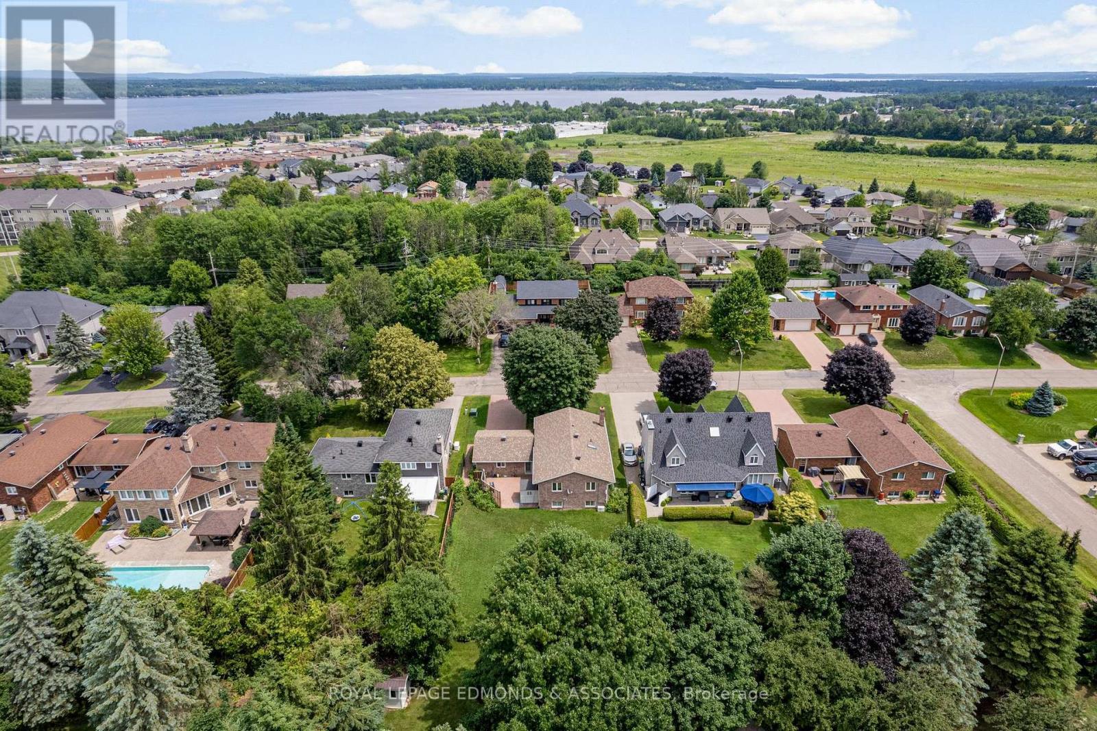












508 O'BRIEN STREET

,
Pembroke,




Ontario
K8A8E7

