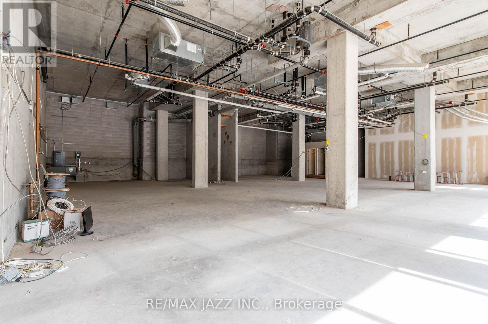 












1 - 100 BOND STREET E

,
Oshawa (O'Neill),




Ontario
L1G0A2

