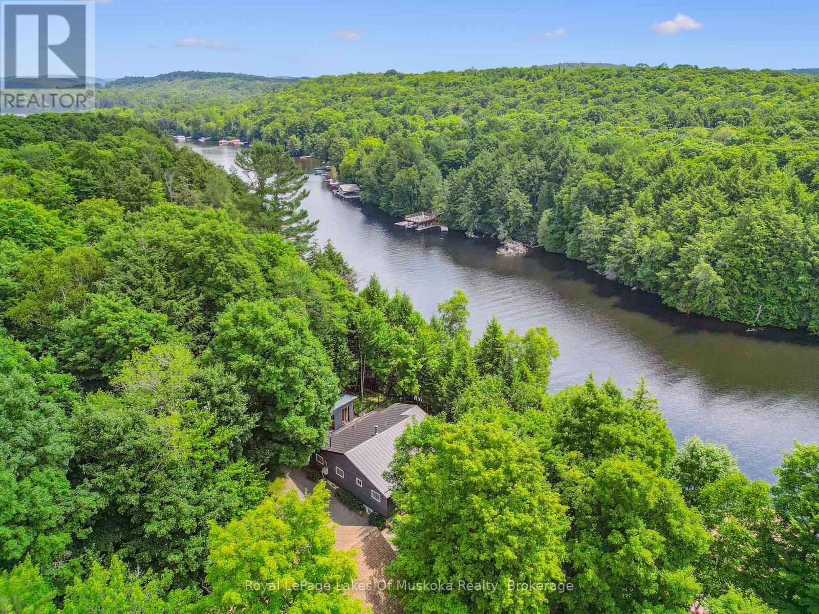 












1315 WOLF CIRCLE

,
Algonquin Highlands (Sherborne),




Ontario
P0A1E0

