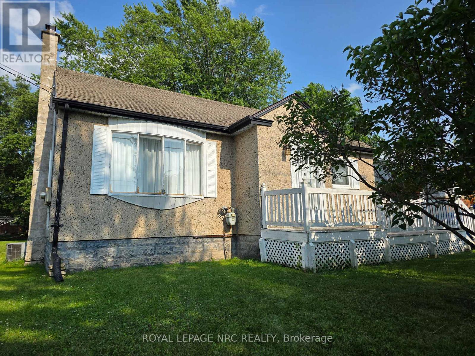 












288 FIRST AVENUE

,
Welland (N. Welland),




Ontario
L3C1Y8

