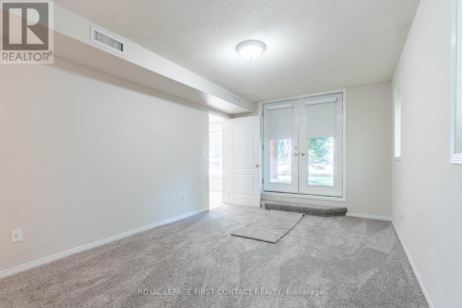 












103 - 117 EDGEHILL DRIVE

,
Barrie,




Ontario
L4N1L9

