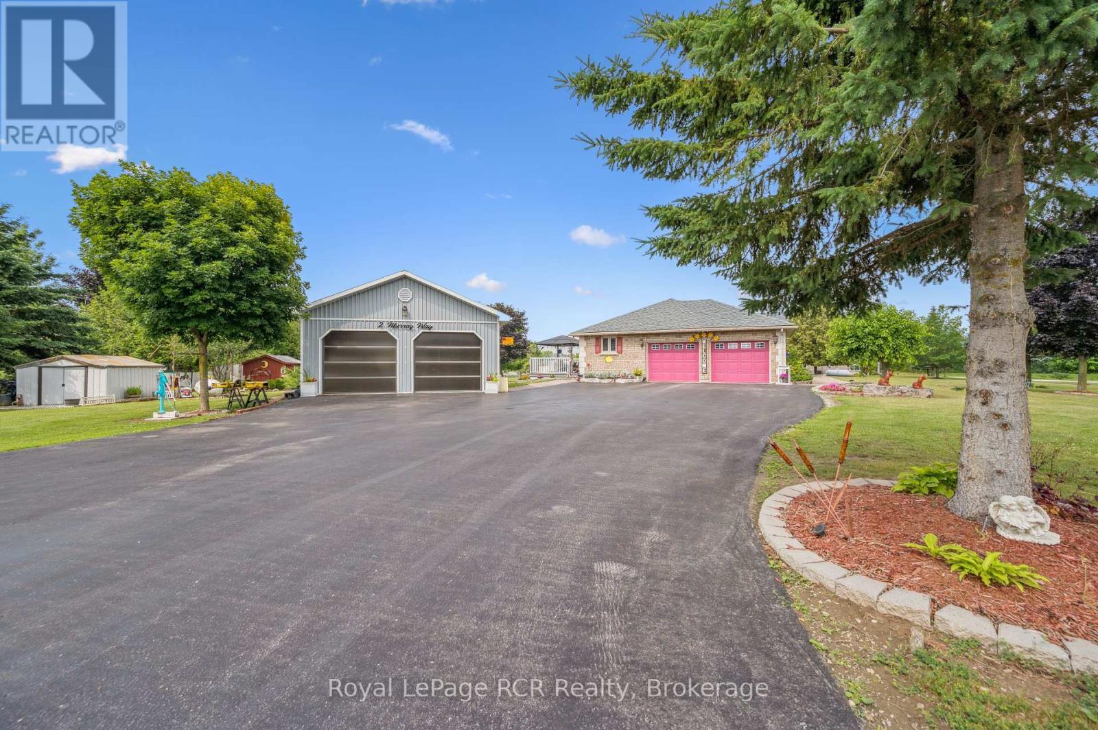 












2 MURRAY WAY

,
Minto,




Ontario
N0G2L0

