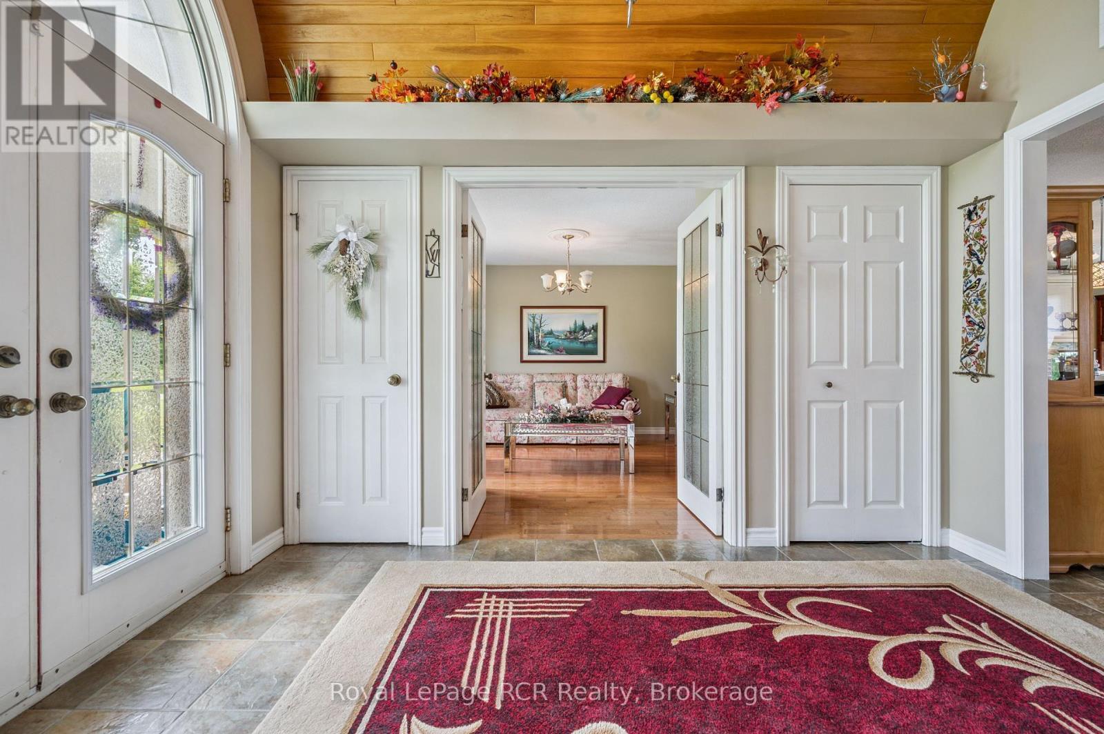 












2 MURRAY WAY

,
Minto,




Ontario
N0G2L0

