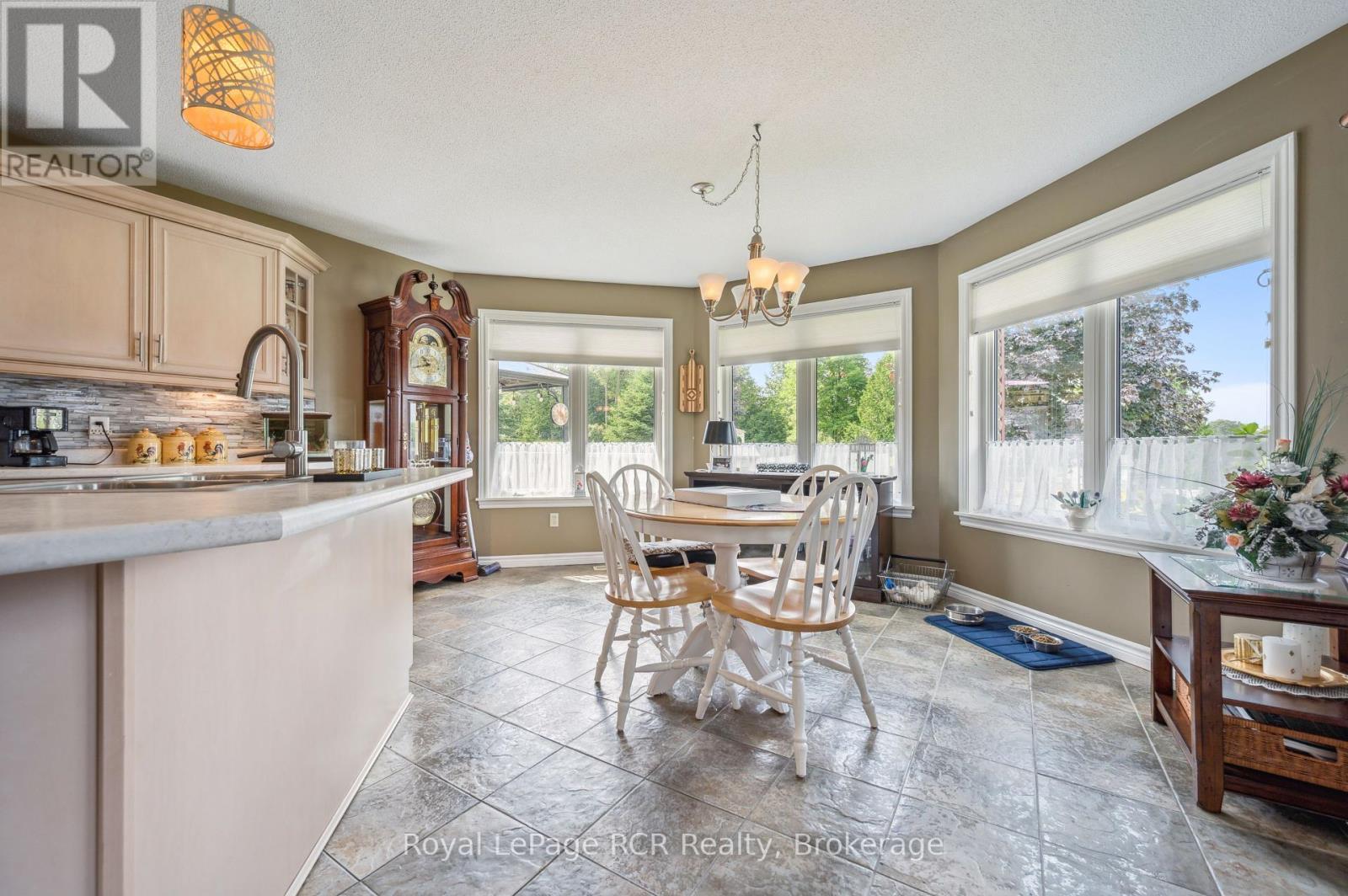 












2 MURRAY WAY

,
Minto,




Ontario
N0G2L0


