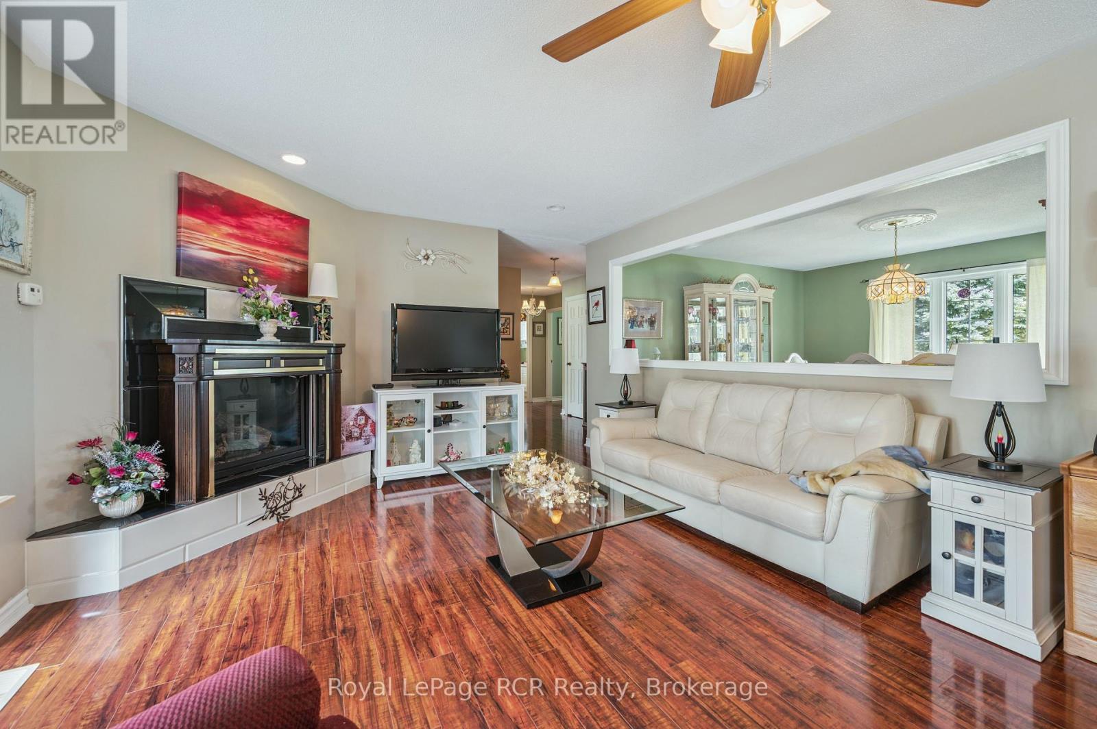 












2 MURRAY WAY

,
Minto,




Ontario
N0G2L0

