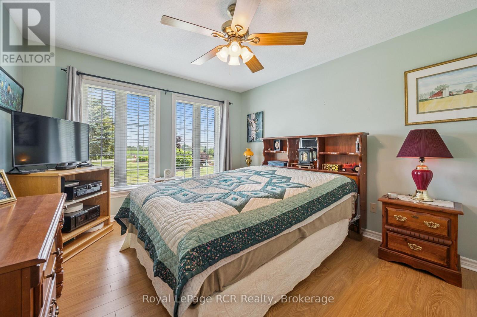 












2 MURRAY WAY

,
Minto,




Ontario
N0G2L0

