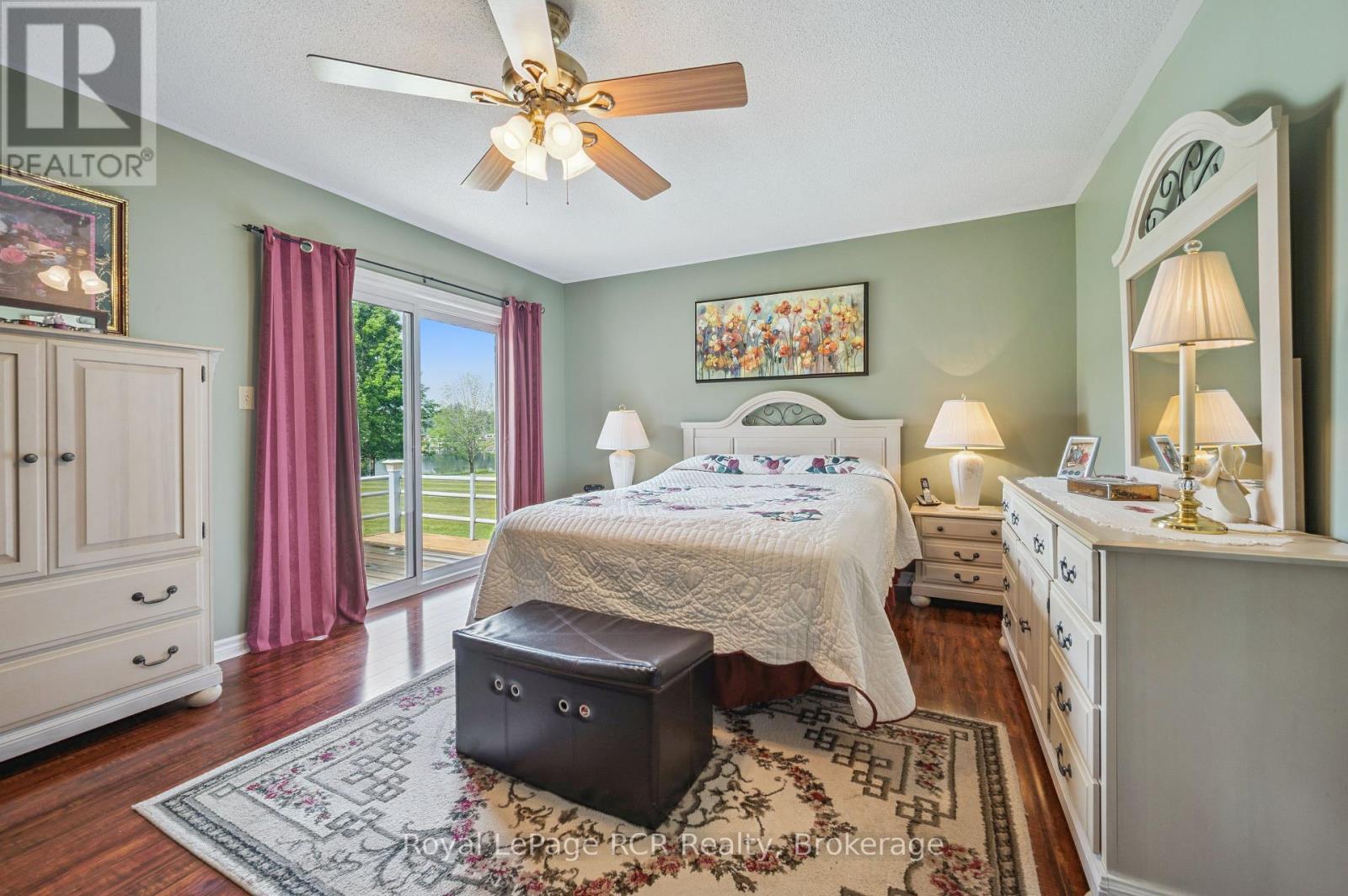 












2 MURRAY WAY

,
Minto,




Ontario
N0G2L0

