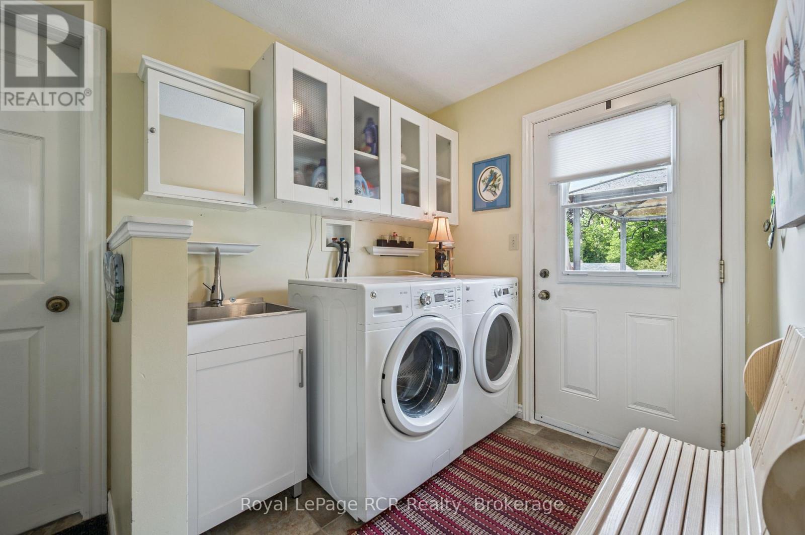 












2 MURRAY WAY

,
Minto,




Ontario
N0G2L0

