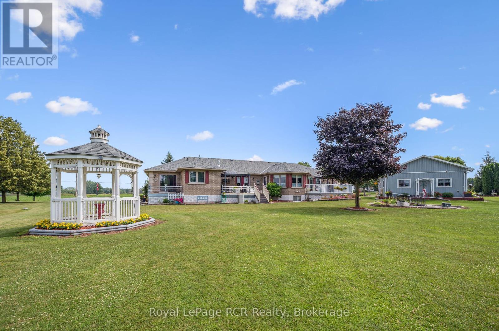 












2 MURRAY WAY

,
Minto,




Ontario
N0G2L0

