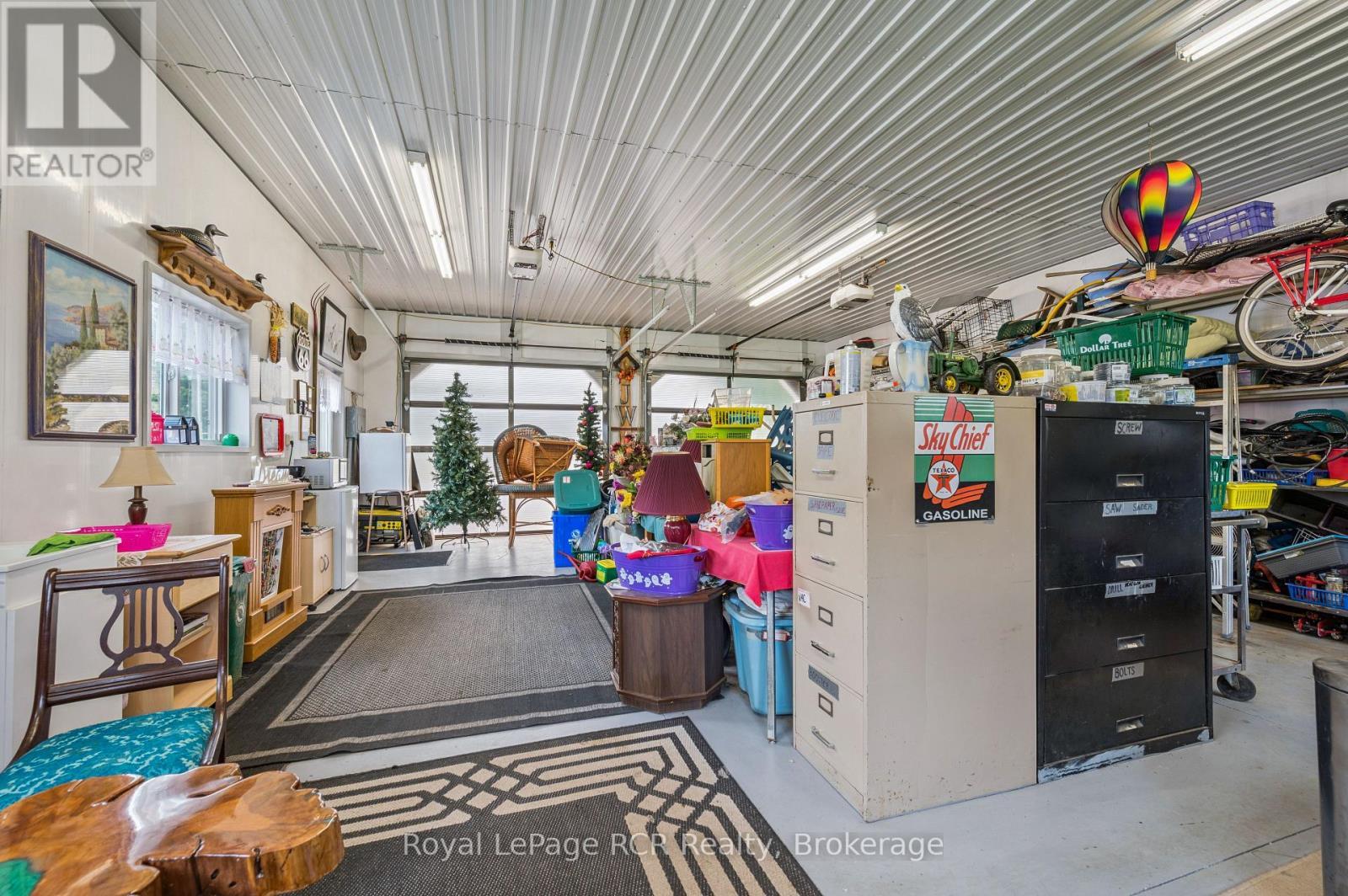












2 MURRAY WAY

,
Minto,




Ontario
N0G2L0

