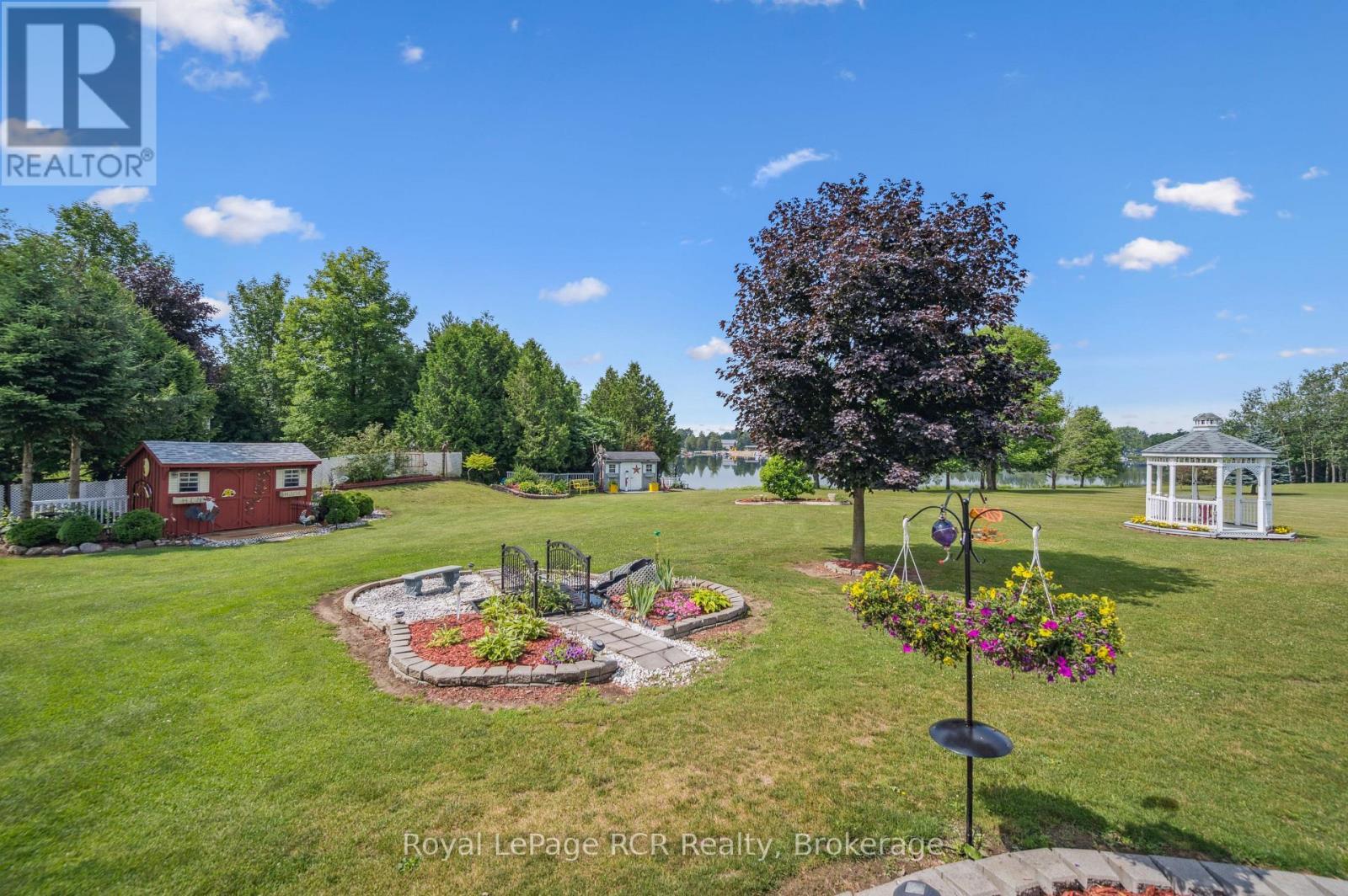












2 MURRAY WAY

,
Minto,




Ontario
N0G2L0

