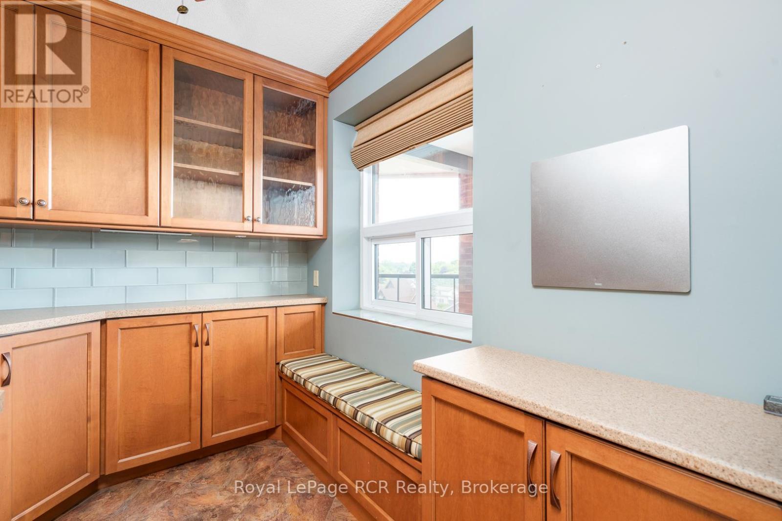 












606 - 536 11TH AVENUE

,
Hanover,




Ontario
N4N2S4

