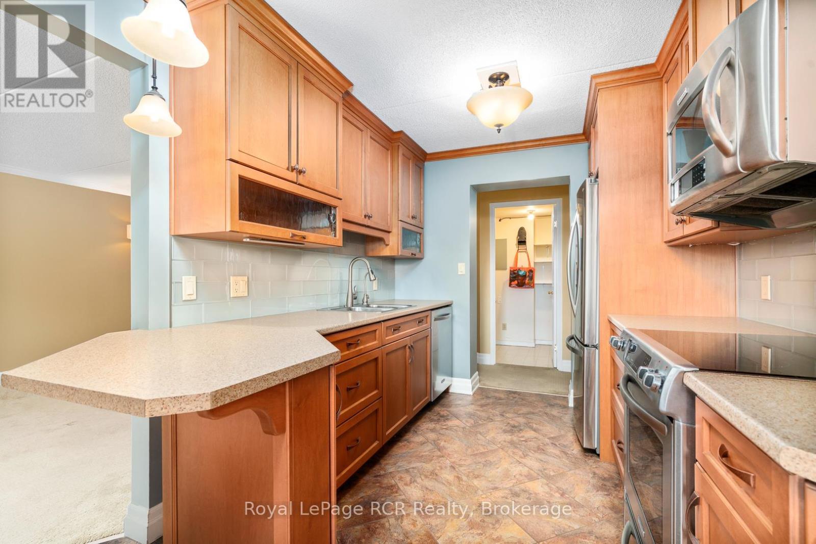 












606 - 536 11TH AVENUE

,
Hanover,




Ontario
N4N2S4

