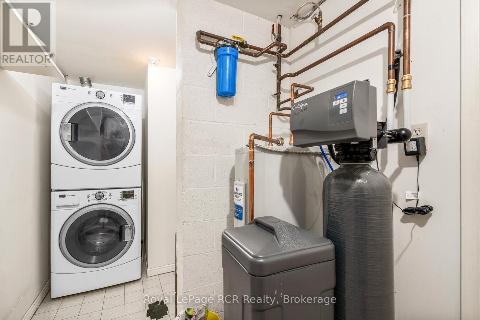 












606 - 536 11TH AVENUE

,
Hanover,




Ontario
N4N2S4

