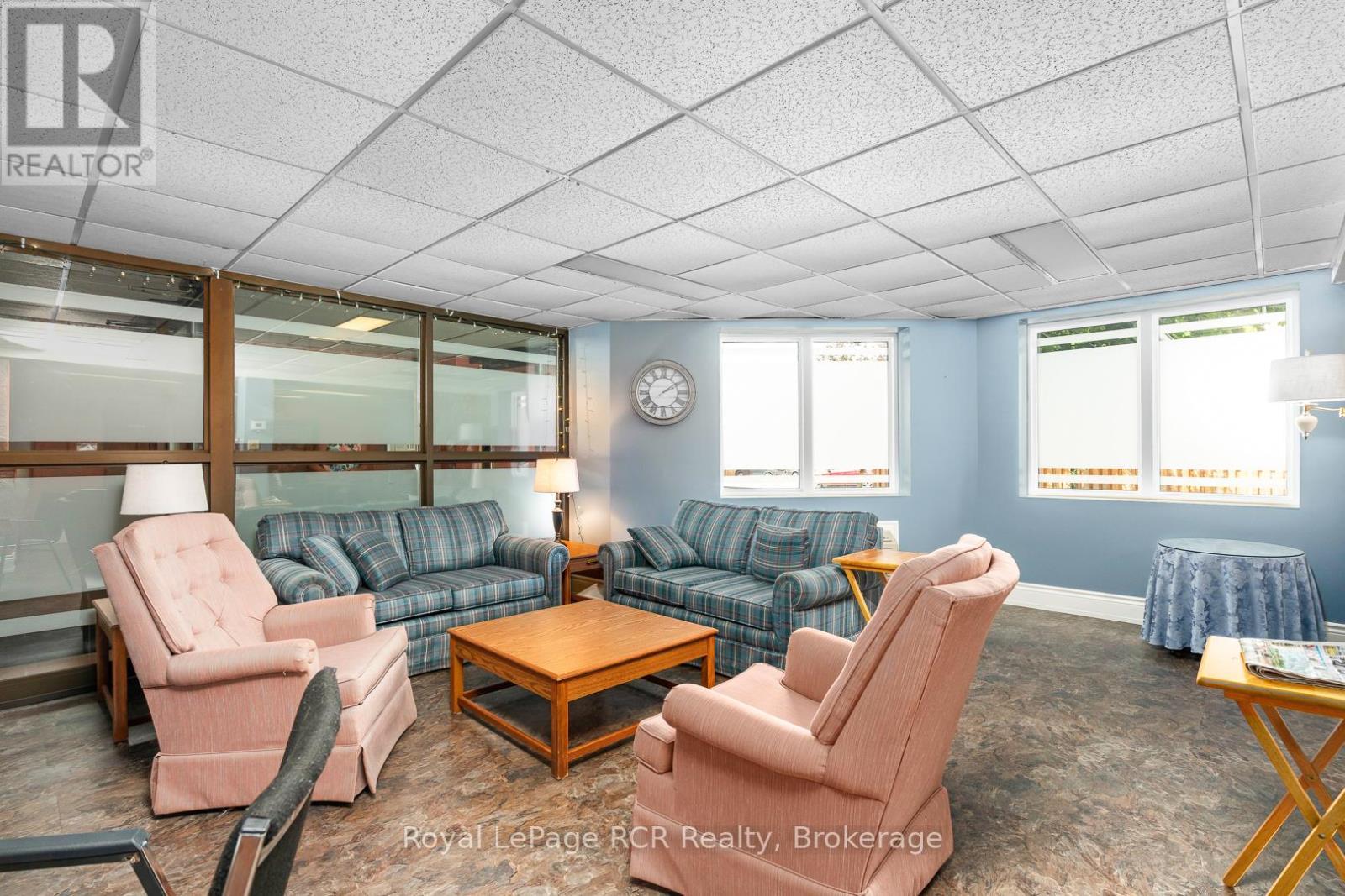 












606 - 536 11TH AVENUE

,
Hanover,




Ontario
N4N2S4

