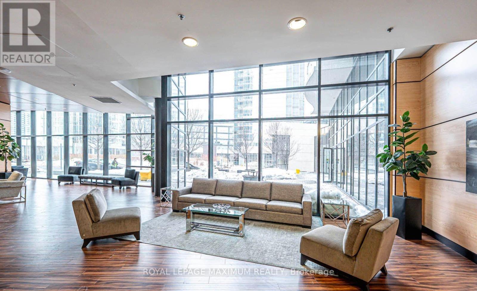 












1304 - 2900 HIGHWAY 7 ROAD W

,
Vaughan,




Ontario
L4K0G3

