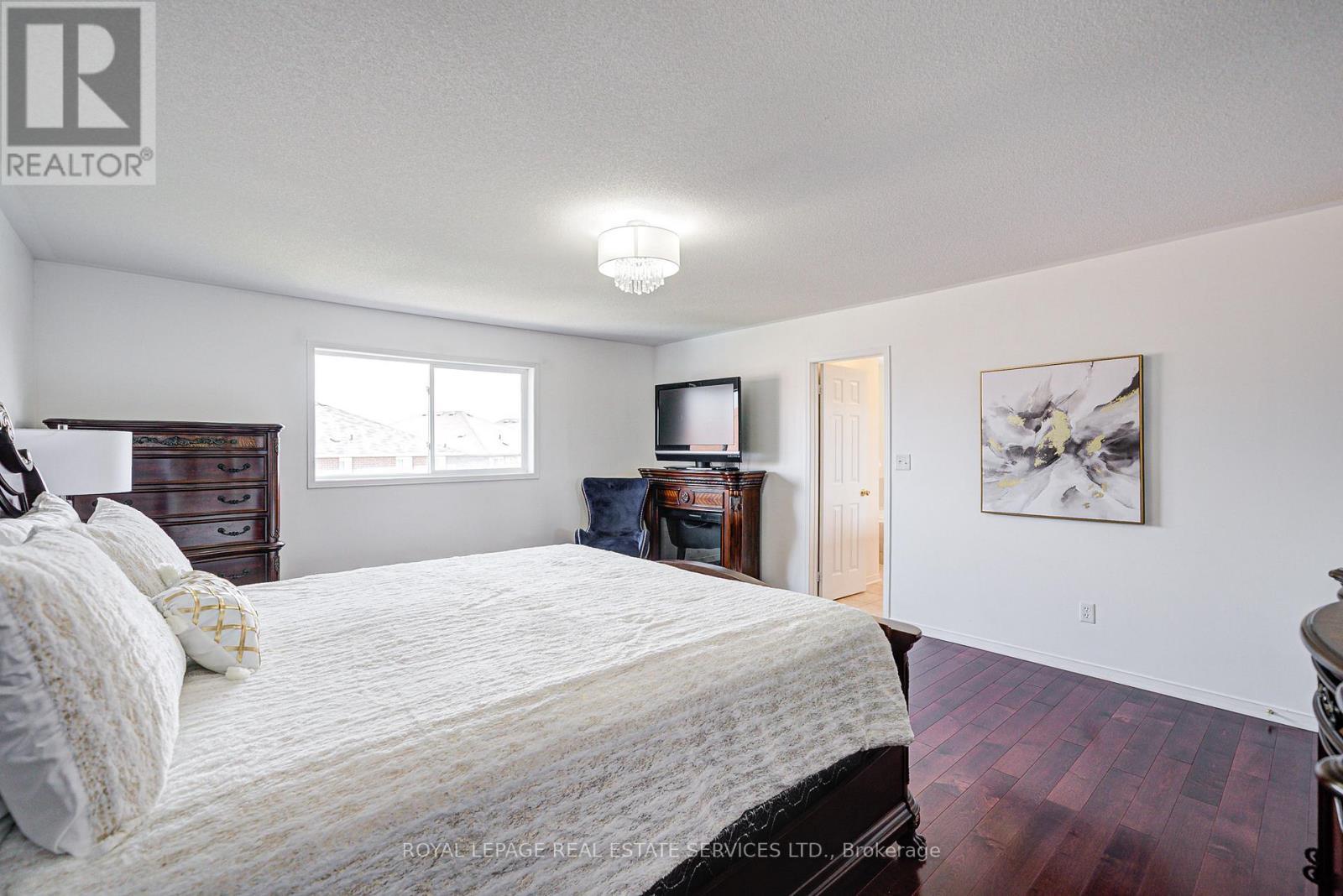 












21 DUXFORD STREET

,
Brampton,




Ontario
L6X0S6

