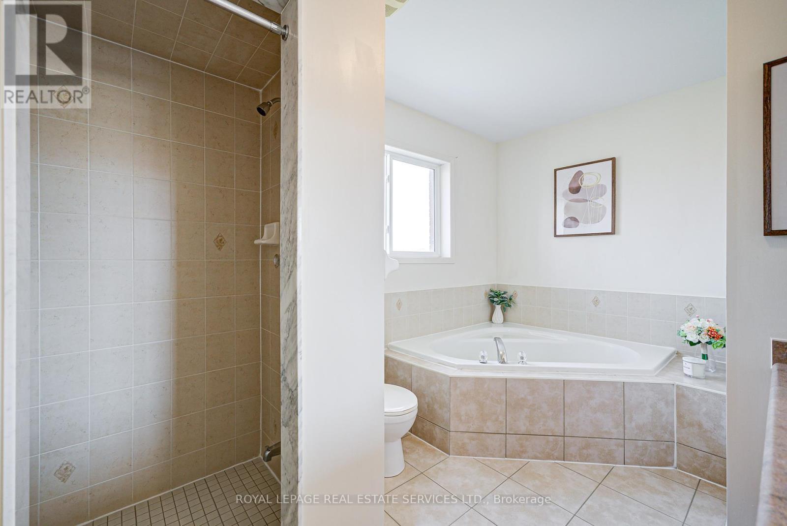 












21 DUXFORD STREET

,
Brampton,




Ontario
L6X0S6

