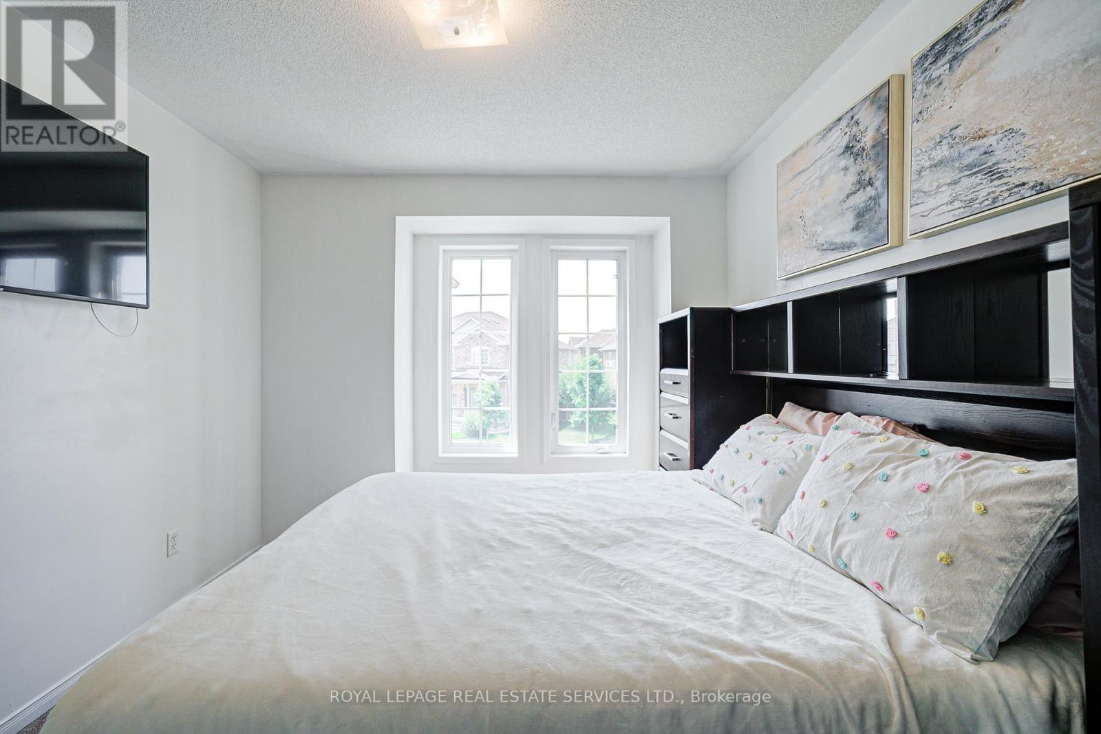 












21 DUXFORD STREET

,
Brampton,




Ontario
L6X0S6


