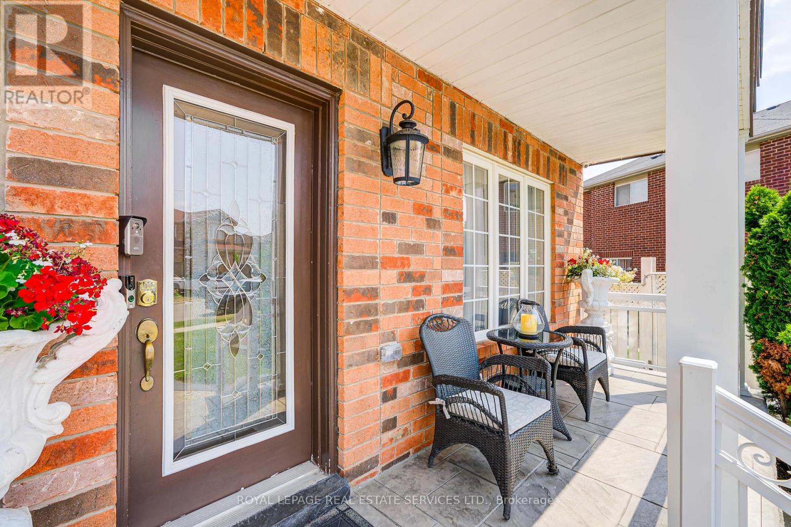 












21 DUXFORD STREET

,
Brampton,




Ontario
L6X0S6


