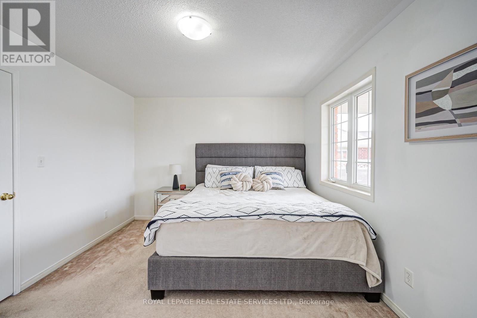 












21 DUXFORD STREET

,
Brampton,




Ontario
L6X0S6


