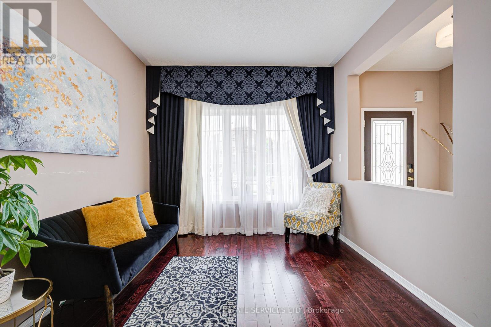 












21 DUXFORD STREET

,
Brampton,




Ontario
L6X0S6


