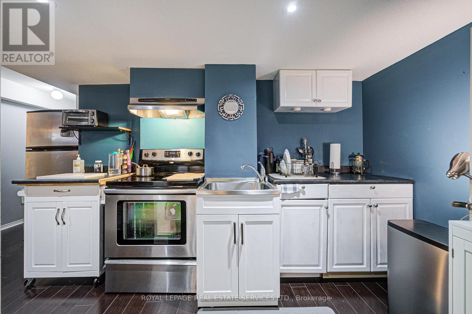 












21 DUXFORD STREET

,
Brampton,




Ontario
L6X0S6

